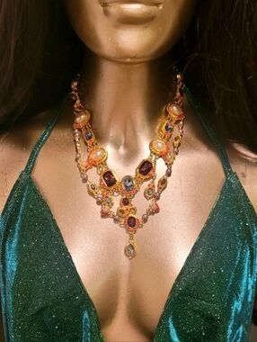 Luxurious Vintage French Palace Court Style Crystal Gold Statement Necklace